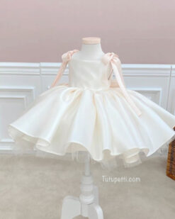 Đầm trắng dự tiệc Vai Đính Nơ hồng Siêu Dể Thương Tutupetti