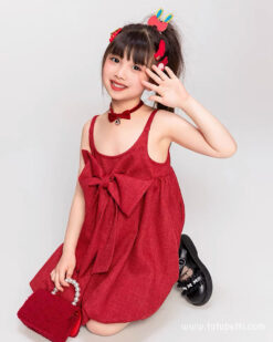 Đầm bé gái màu đỏ kết hợp nơ và choker cho bé gái
