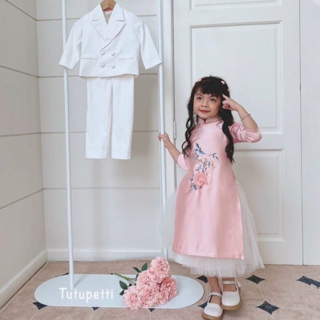 noi ban ao dai cho be