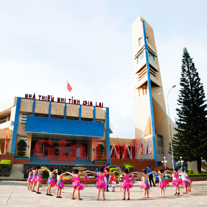 Khu vui choi Nha van hoa Thieu Nhi