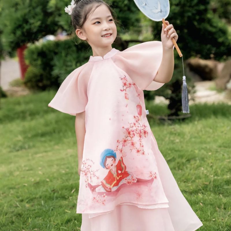 ao dai tre em minh thien