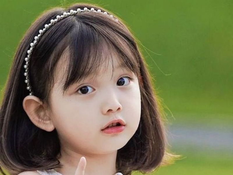 Tạo kiểu tóc búp bê đẹp cho bé gái