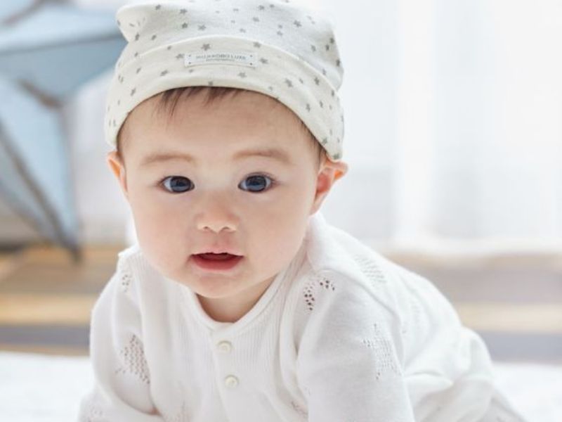 Sự phát triển của bé ở gian đoạn 1 tuổi