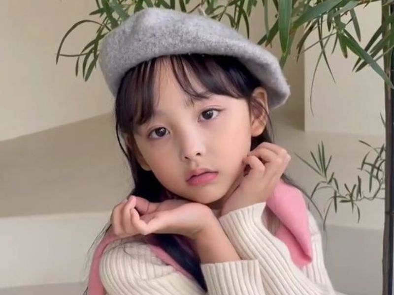 Gợi ý tên đệm hay cho tên uyên