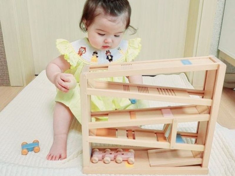 Lựa chọn quà tặng phù hợp với độ tuổi