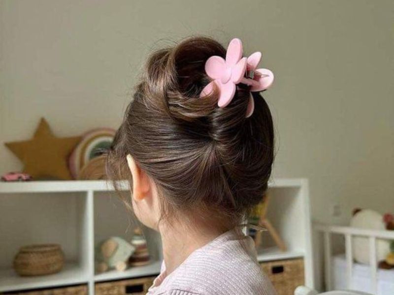 Tóc búi cao tiểu thư
