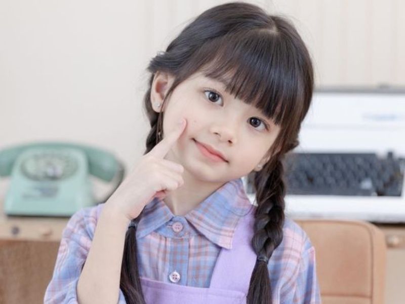 Kiểu tóc tết cho bé gái