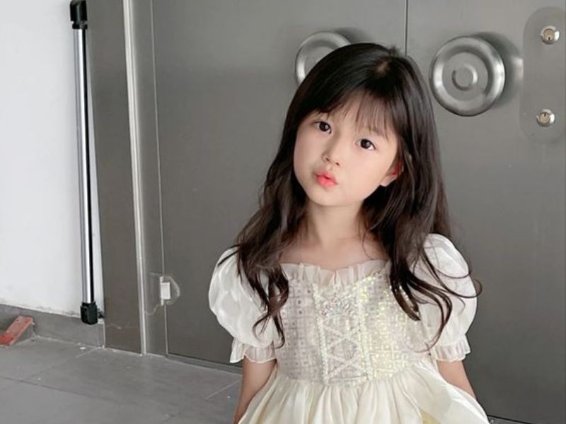 Tên thể hiện sự xinh đẹp nữ tính
