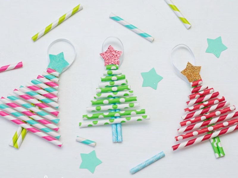 Làm cây thông noel từ  ống hút