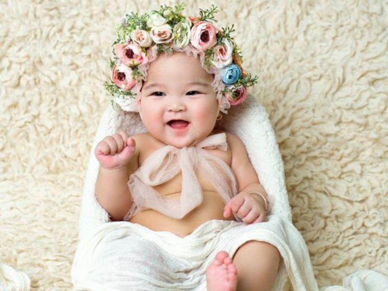 Tên Hương Đệm Gì Hay? Danh Sách Tên Đệm Đẹp Cho Bé Gái 7 ten the hien su diu dang nu tinh