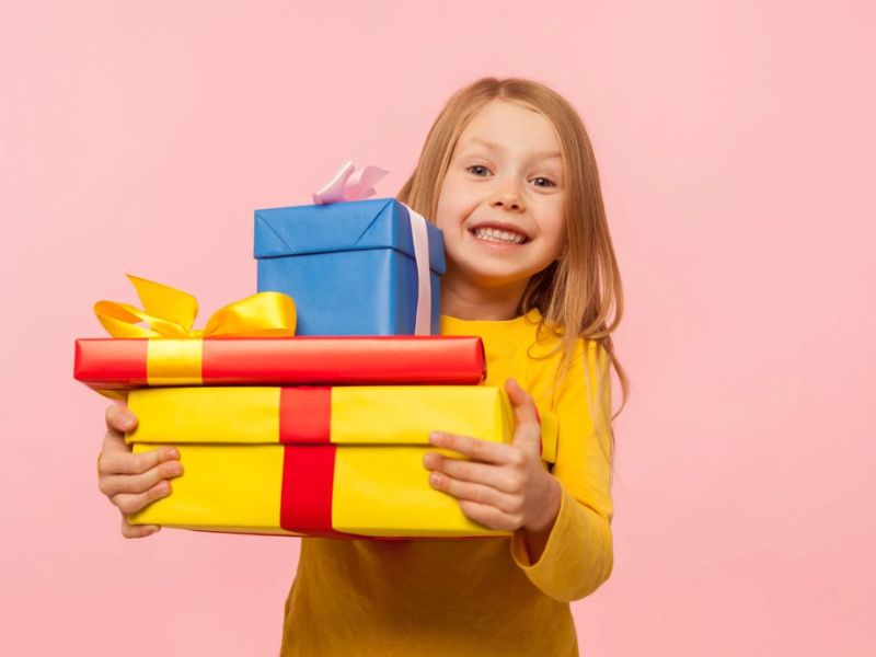 ý nghĩa của việc tặng quà quốc tế thiếu nhi