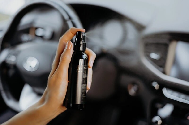 Nước hoa xe hơi dạng xịt