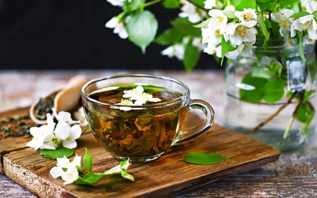Hoa nhài trắng làm trà