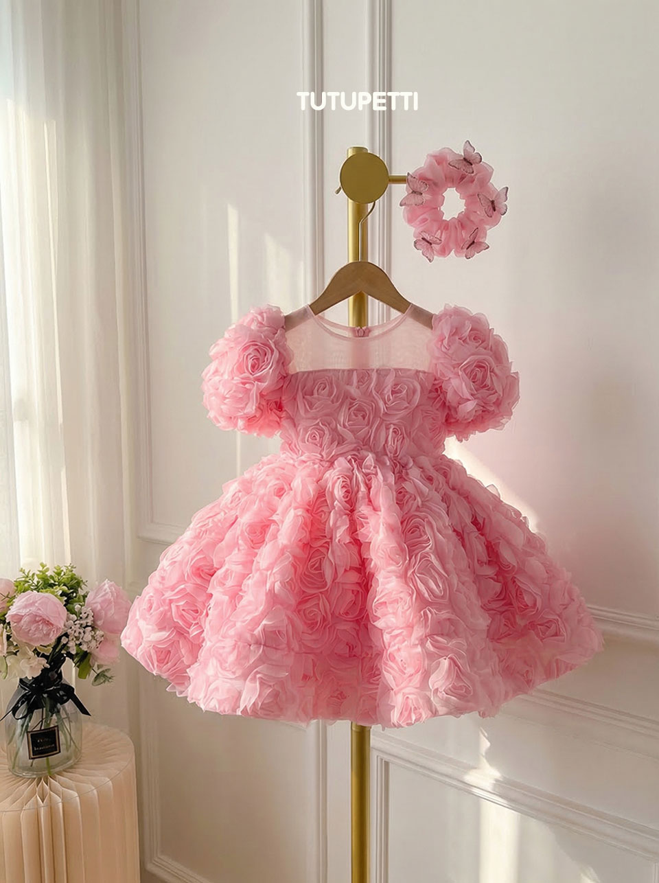 Đầm Công Chúa Hoa Hồng 3D Tay Phồng Tutupetti Cho Bé Gái 1 Đầm Công Chúa Hoa Hồng 3D Tay Phồng Tutupetti Cho Bé Gái